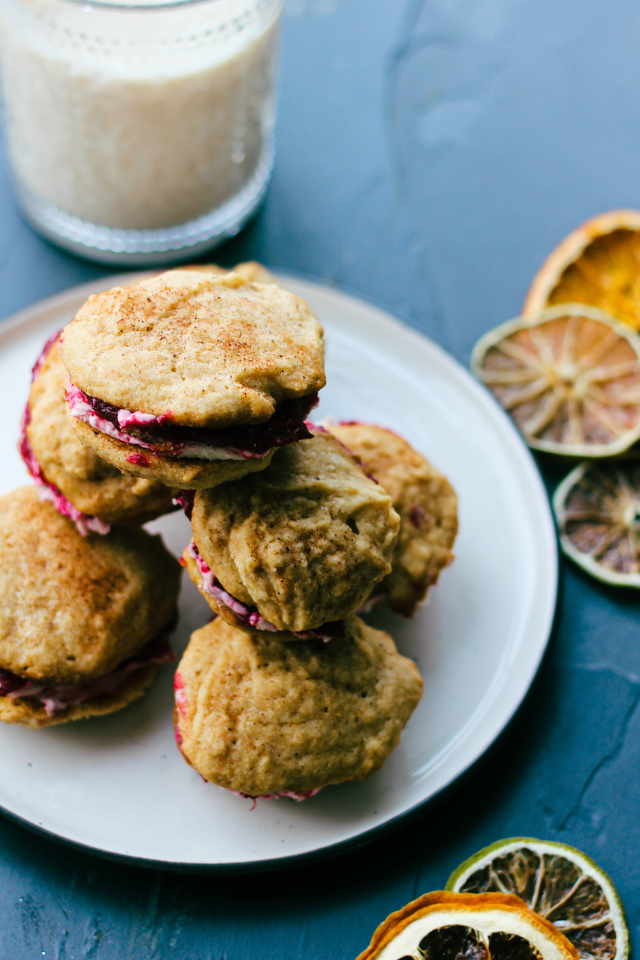 Vegan eggnog whoopie pie recipe